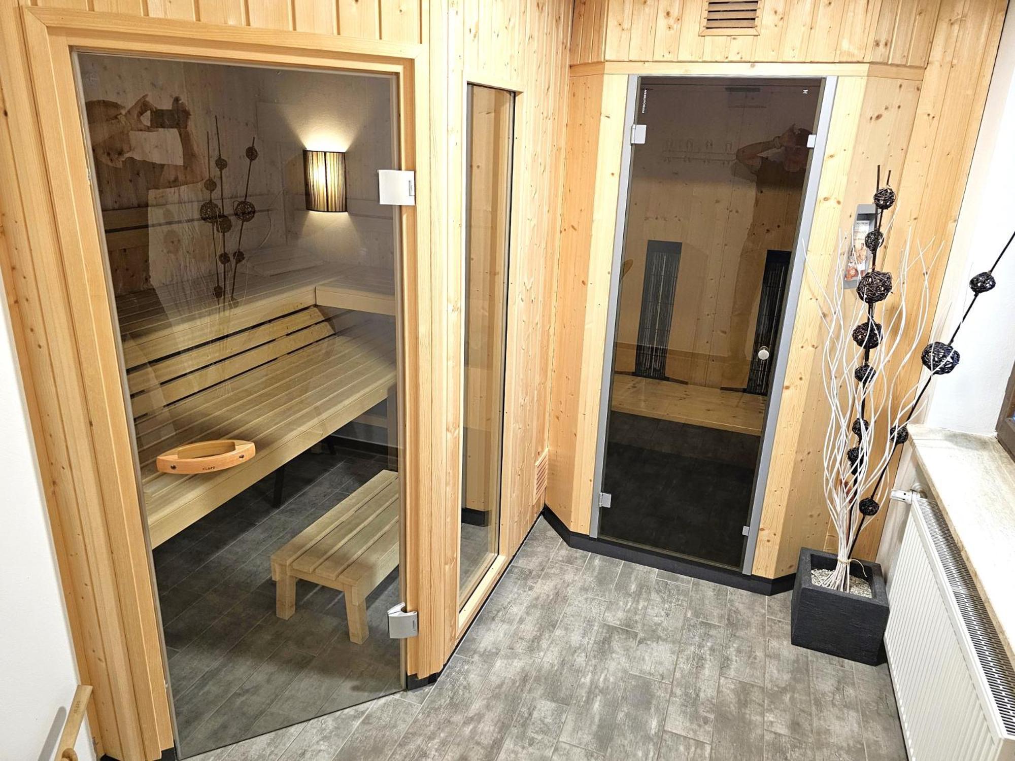 Hotel Cafe Fuggerhof オーベルストドルフ エクステリア 写真