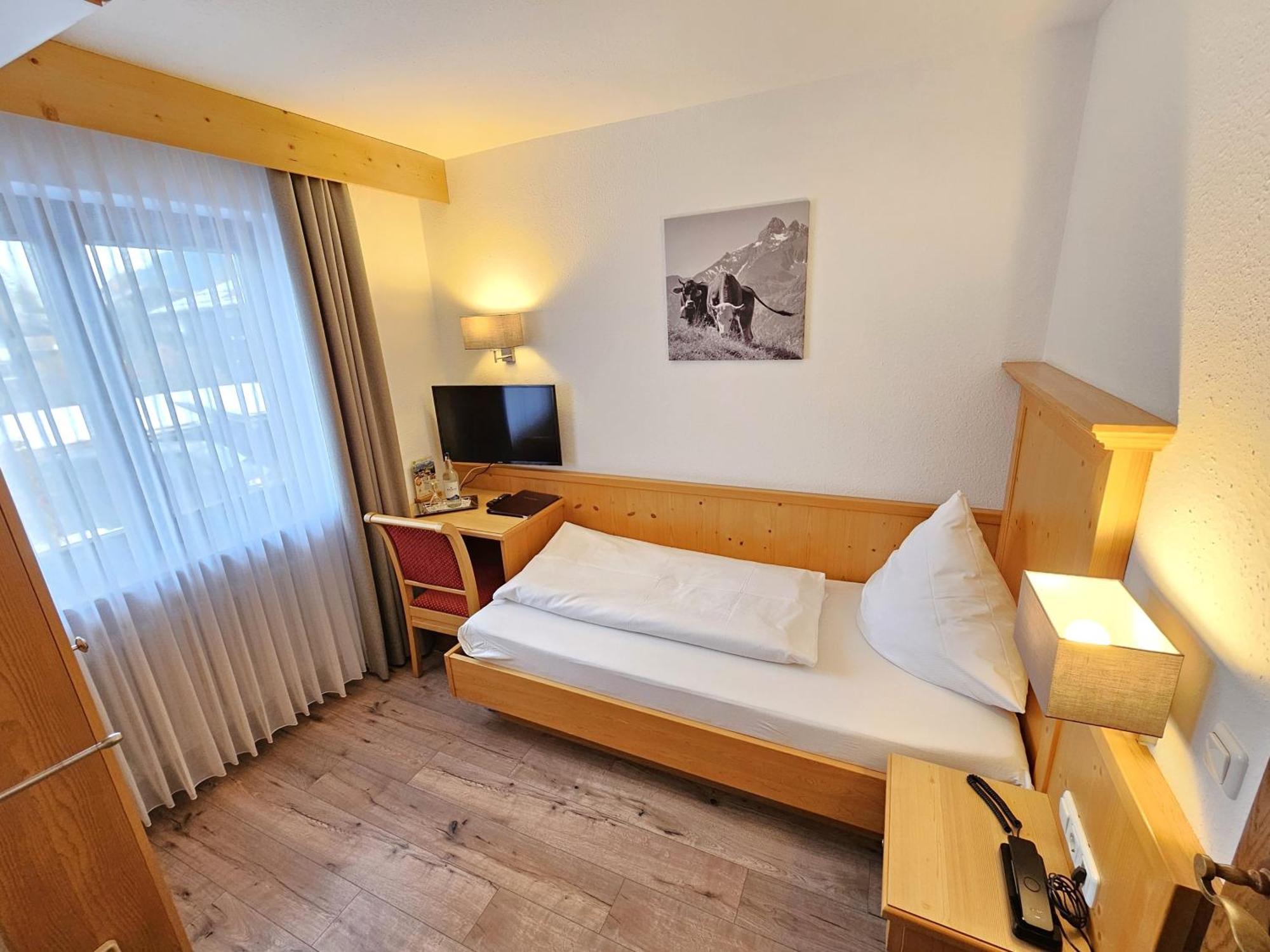Hotel Cafe Fuggerhof オーベルストドルフ エクステリア 写真