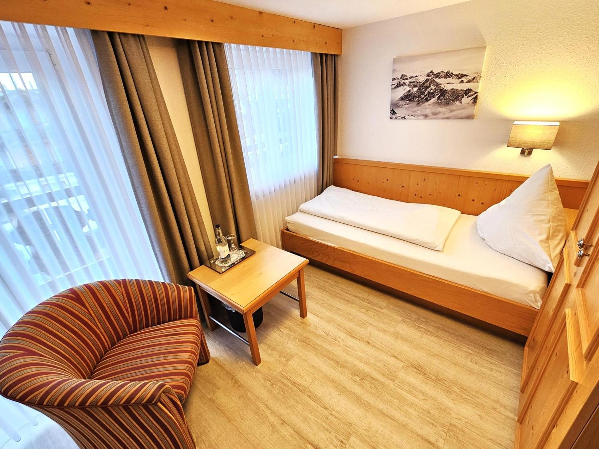 Hotel Cafe Fuggerhof オーベルストドルフ エクステリア 写真
