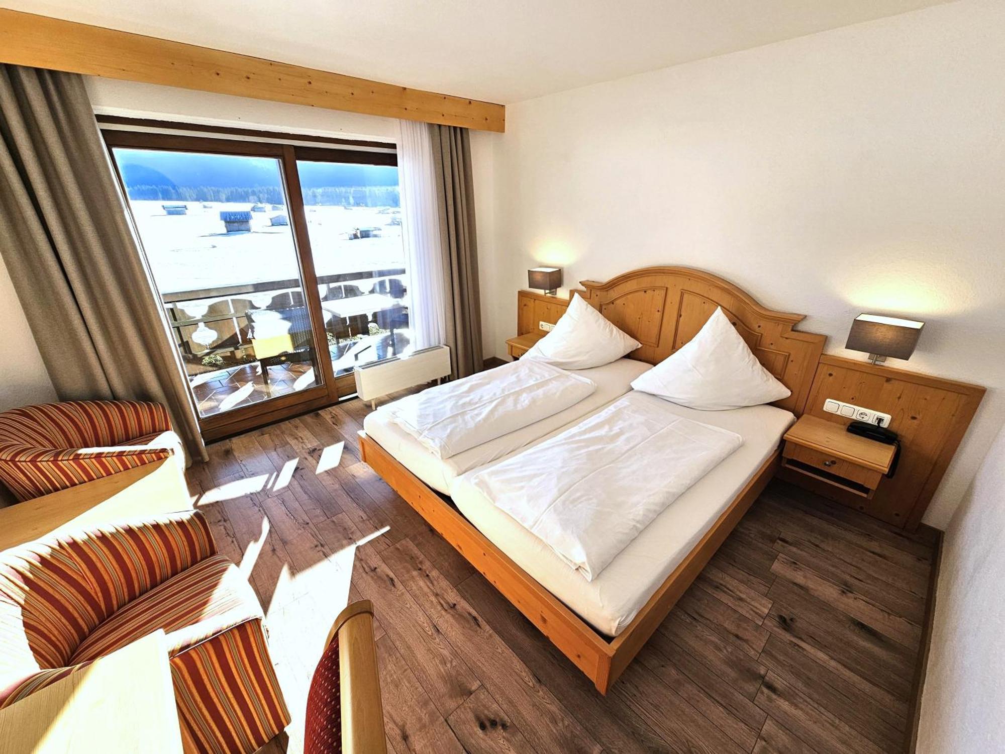 Hotel Cafe Fuggerhof オーベルストドルフ エクステリア 写真