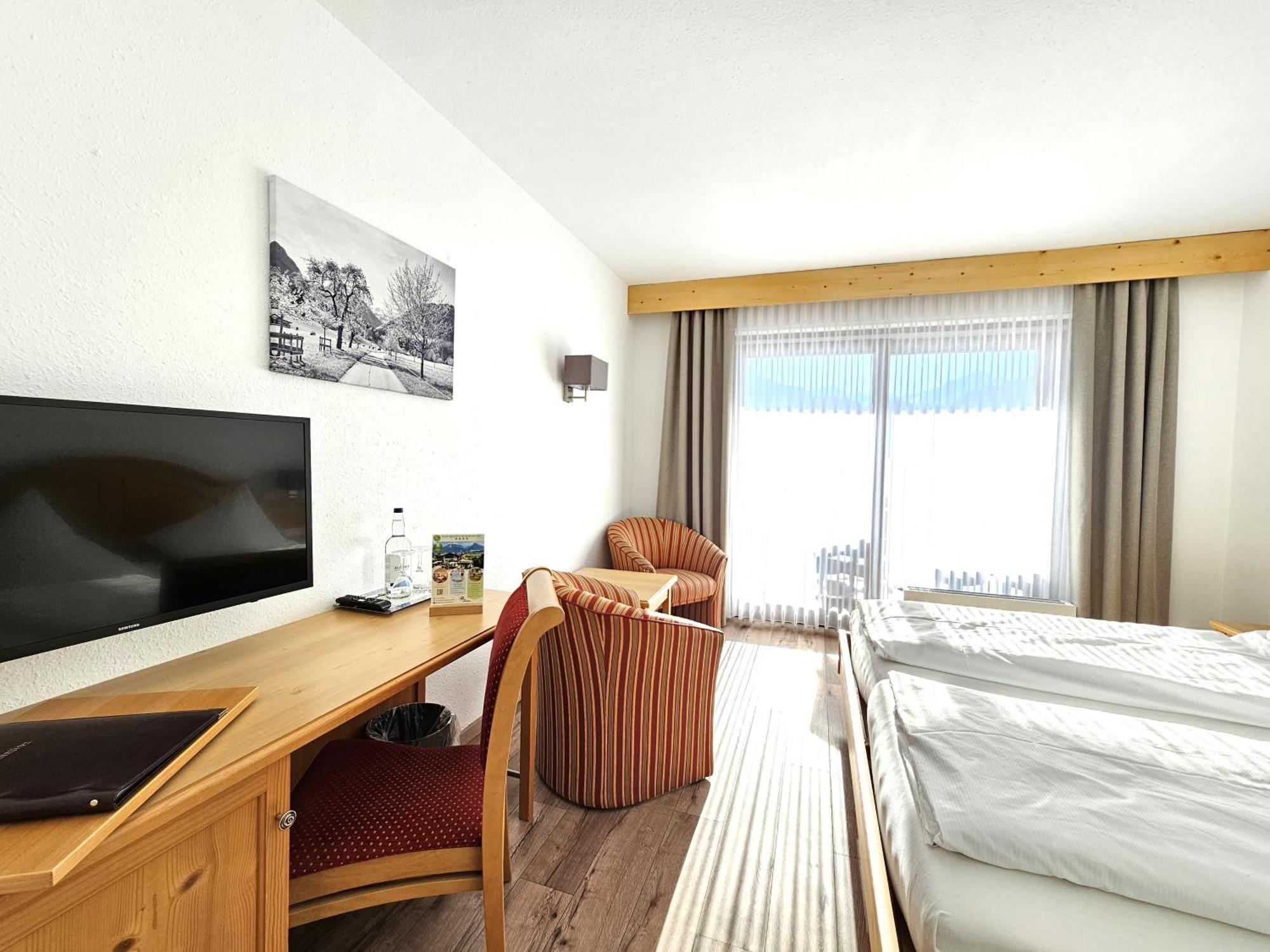 Hotel Cafe Fuggerhof オーベルストドルフ エクステリア 写真