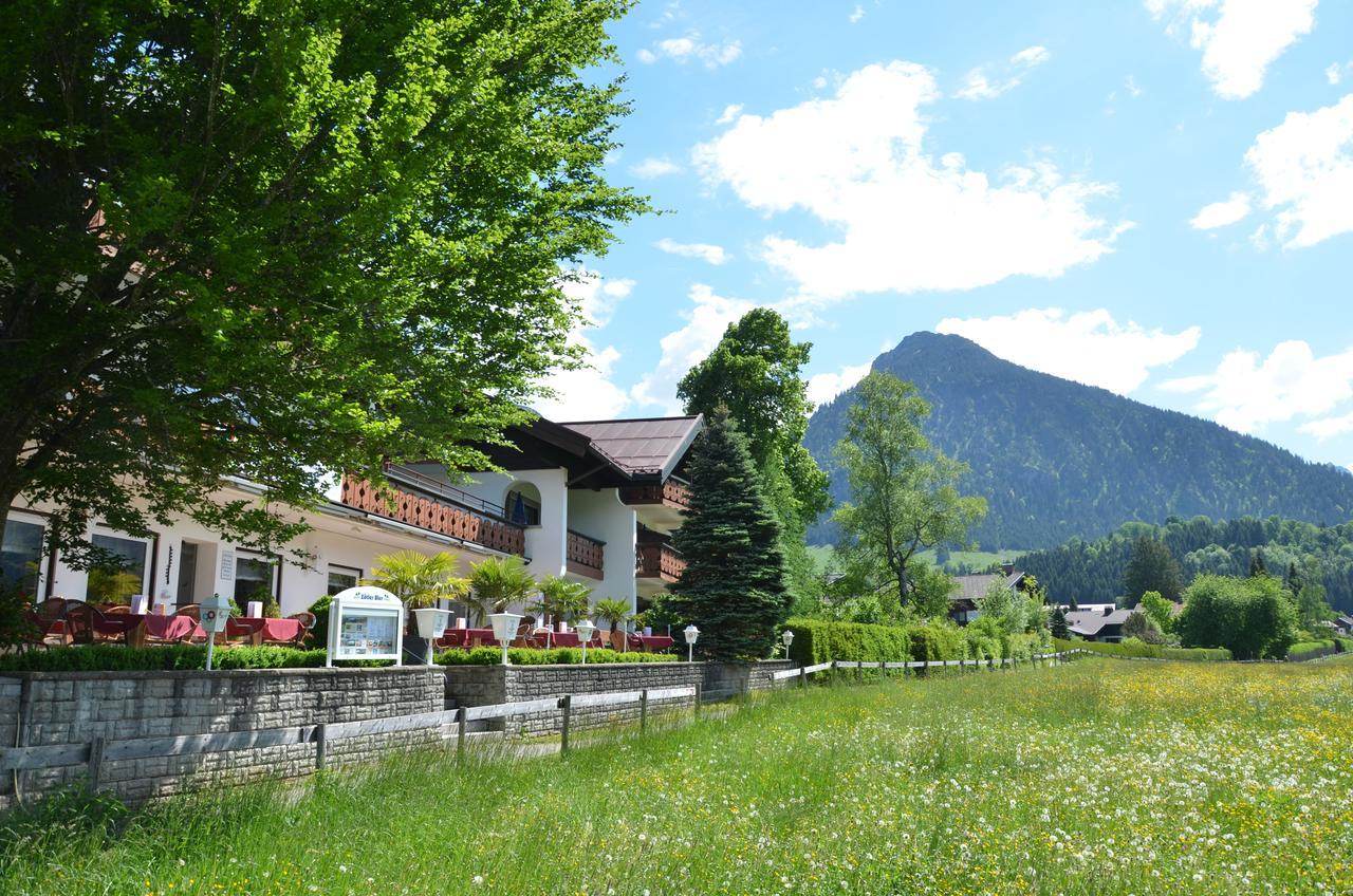 Hotel Cafe Fuggerhof オーベルストドルフ エクステリア 写真